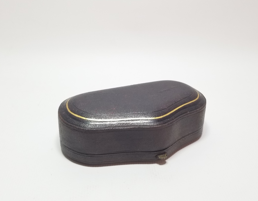 ORİJİNAL KUTUSUNDA ANTİKA GÜMÜŞ SEYAHAT HAVYAR TAKIMI