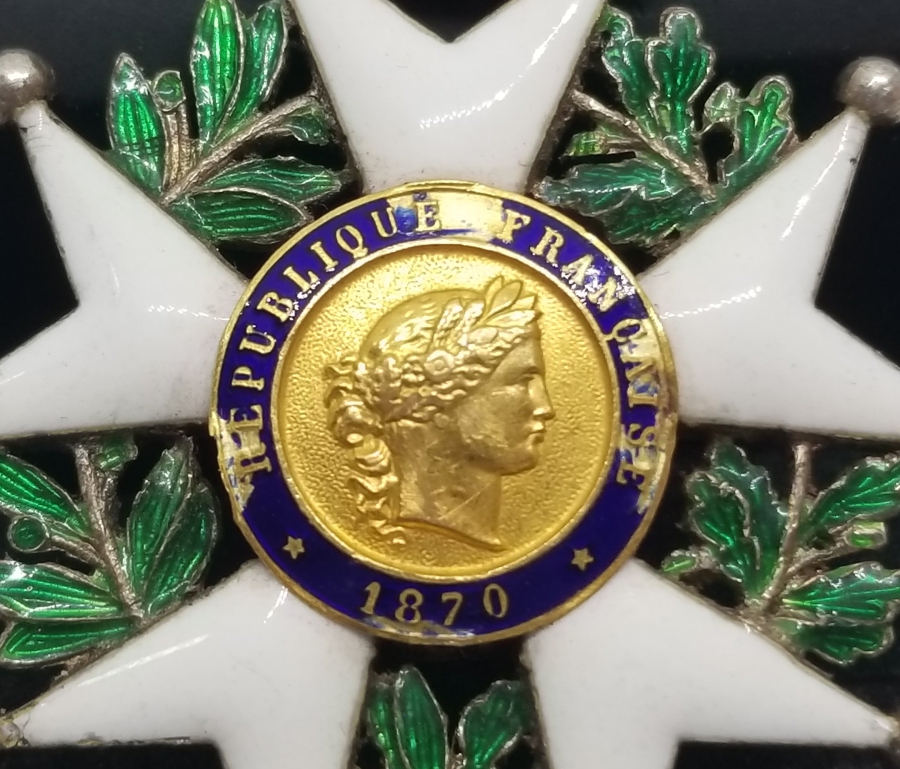 ORİJİNAL ASKI VER KURDELASIYLA ALTIN APLİKLİ FRANSIZ ONUR NİŞANI