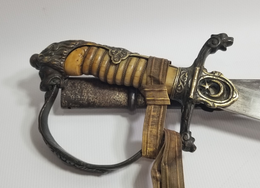 ASLAN BAŞLI VE AY YILDIZ BALÇAKLI ÇOK NADİR OSMANLI DÖNEMİ NADİR PAŞA KILICI