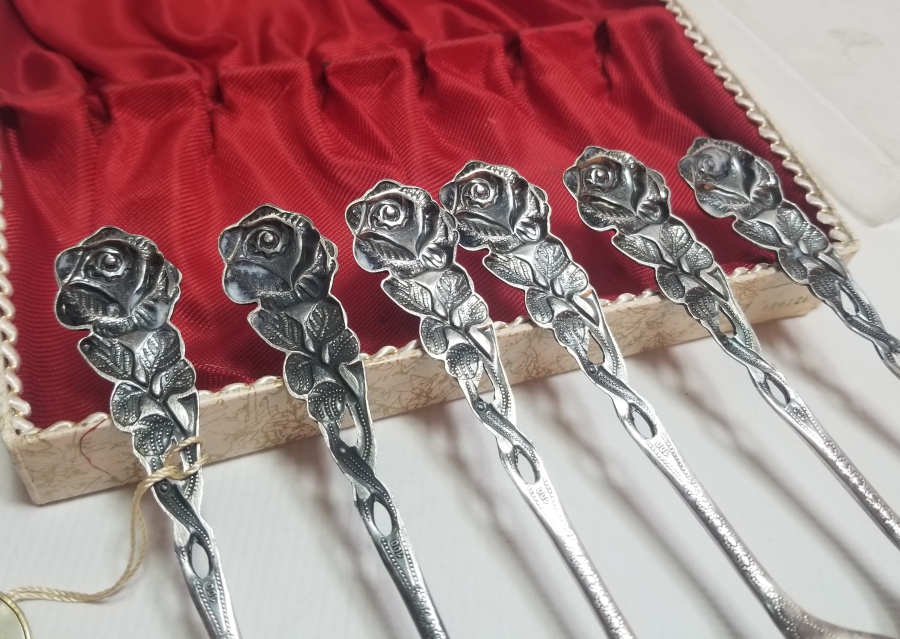 ORİJİNAL KUTUSUNDA 100 MİKRON GÜMÜŞ KAPLAMA ÇAY KAŞIĞI TAKIMI