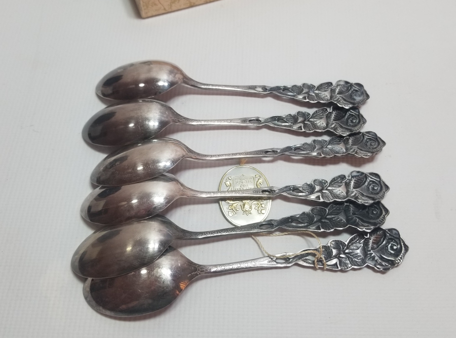 ORİJİNAL KUTUSUNDA 100 MİKRON GÜMÜŞ KAPLAMA ÇAY KAŞIĞI TAKIMI