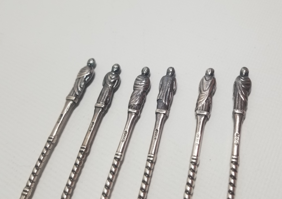 KABARTMA İŞÇİLİKLİ GÜMÜŞ KAPLAMA ANTİKA ÇATAL TAKIMI