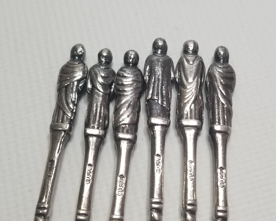 KABARTMA İŞÇİLİKLİ GÜMÜŞ KAPLAMA ANTİKA ÇATAL TAKIMI