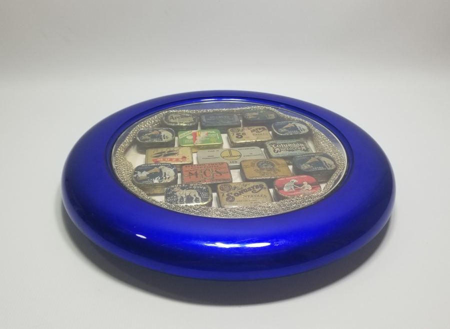 ANTİKA GRAMAFON İĞNESİ KUTULARINDAN YAPILMIŞ PANO