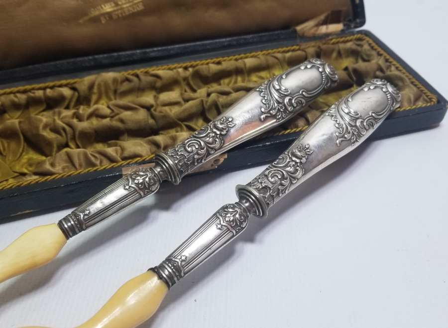 ORİJİNAL KUTUSUNDA ANTİKA GÜMÜŞ VE FİLDİŞİ SERVİS KAŞIK ÇATALI