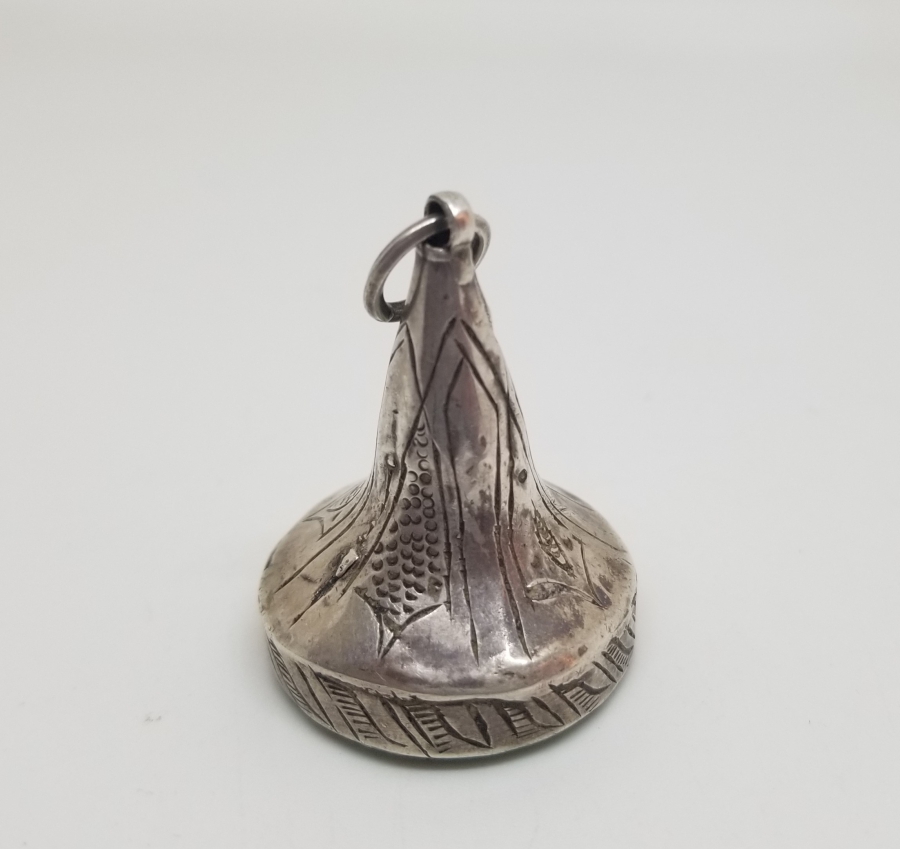 DOĞAL TAŞ ÜZERİ EL KAZIMA GÜMÜŞ TUTMAÇLI TÜRKMEN TILSIM MÜHÜR