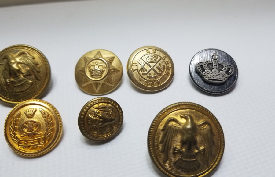 ANTİKA YERLİ VE YABANCI ASKERİ SUBAY DÜĞMESİ LOTU