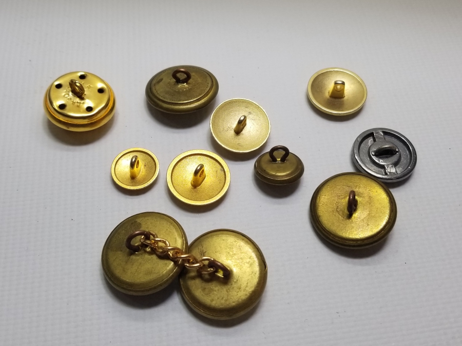 ANTİKA YERLİ VE YABANCI ASKERİ SUBAY DÜĞMESİ LOTU