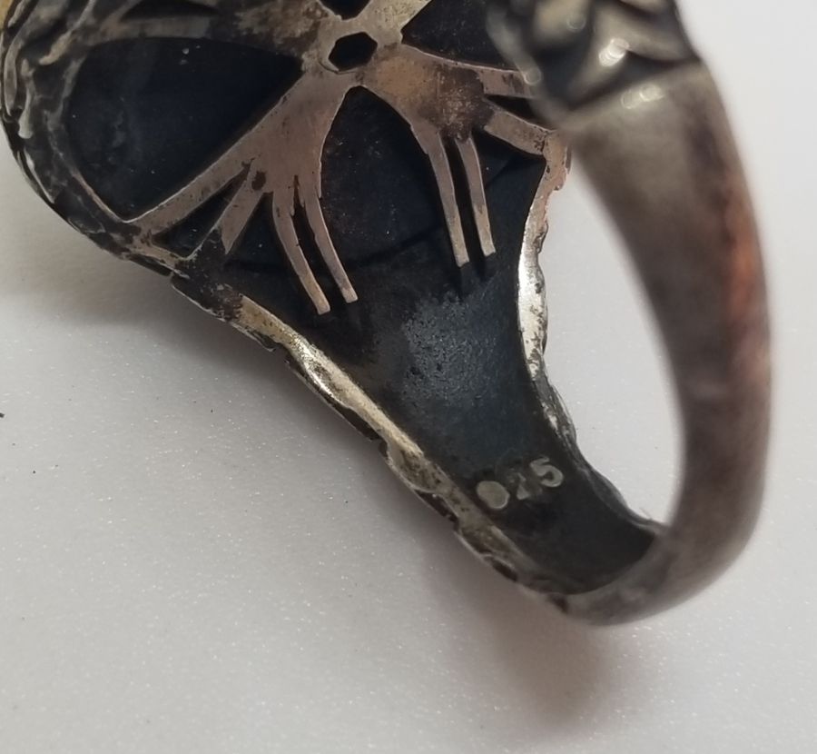 SİYAH AKİK TAŞLI GÜMÜŞ YÜZÜK