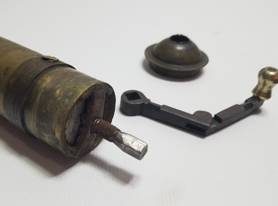 OSMANLI DÖNEMİ USTA DAMGALI VE HİLALLİ KAHVE DEĞİRMENİ