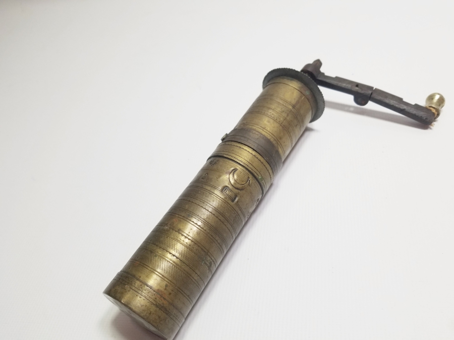 OSMANLI DÖNEMİ USTA DAMGALI VE HİLALLİ KAHVE DEĞİRMENİ