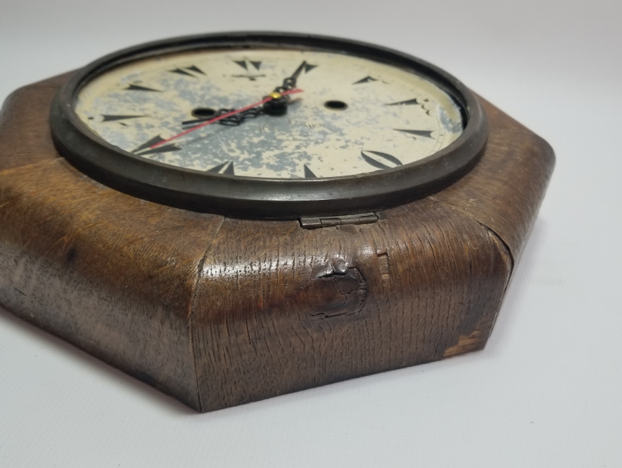 SONRADAN PİLLİ SAATE ÇEVRİLMİŞ OSMANLI İSTASYON SAATİ