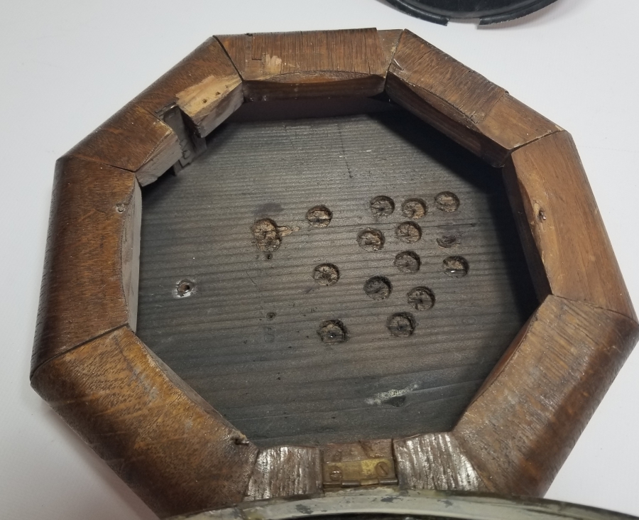 SONRADAN PİLLİ SAATE ÇEVRİLMİŞ OSMANLI İSTASYON SAATİ