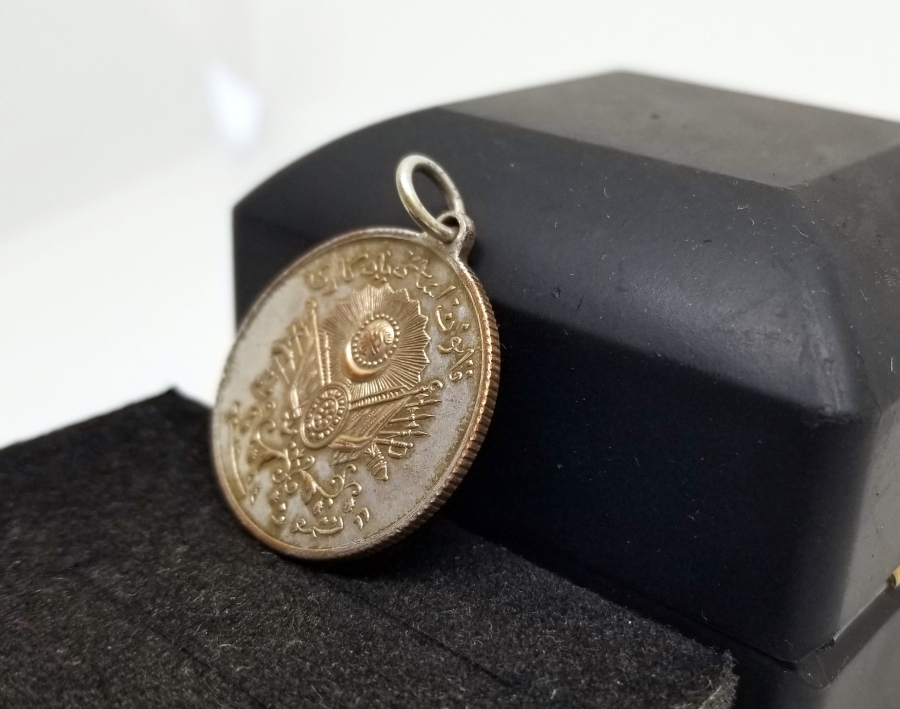 ÇİL KONDİSYONDA ÇOK NADİR KANUNİ ESASİ MADALYASI