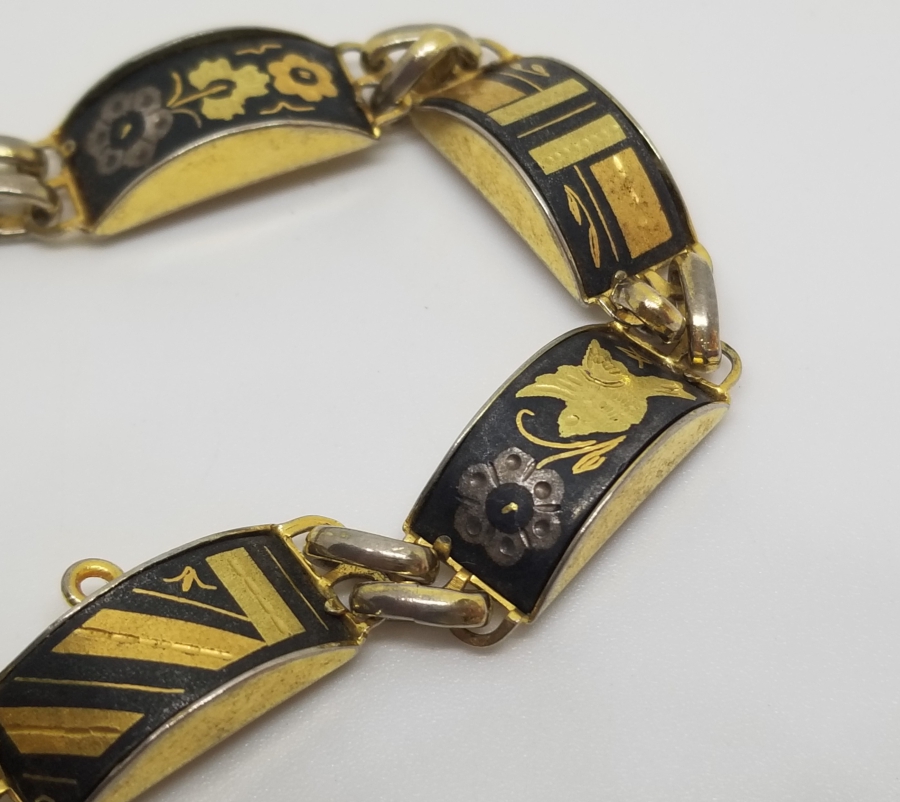 ALTIN ÇAKMA İŞÇİLİKLİ ÖZEL YAPIM TOLEDO BİLEKLİK