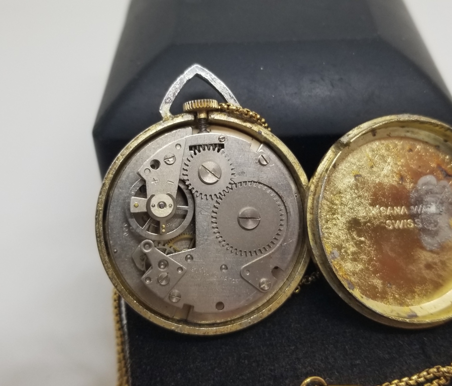 ALTIN KAPLAMA ANTİKA KURMALI KOLYE SAAT