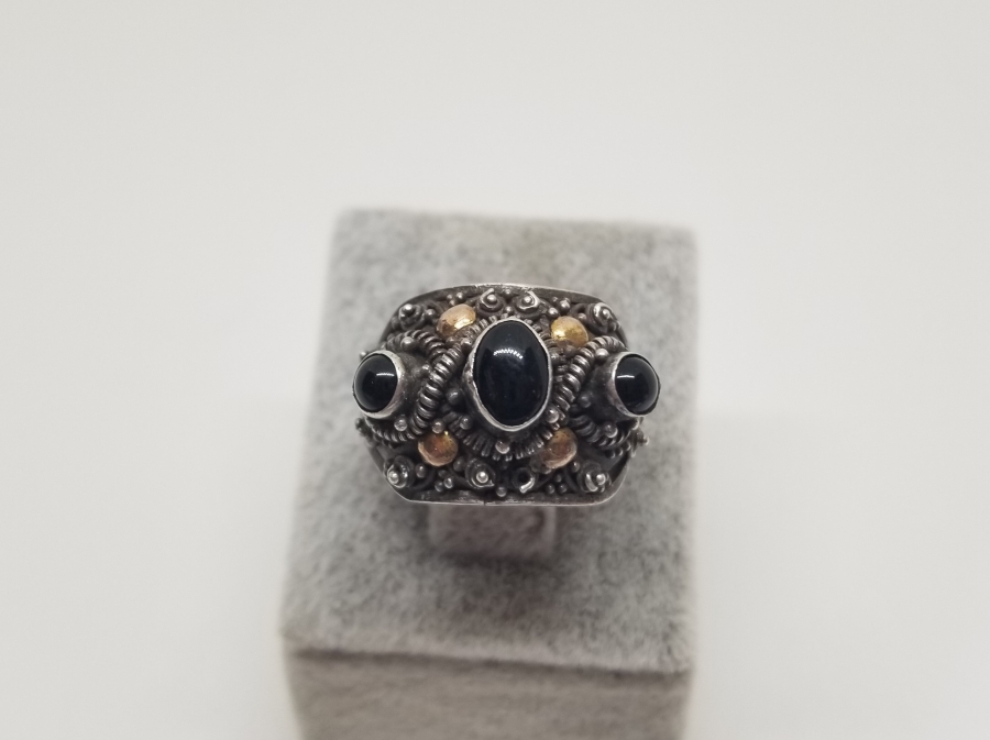 ALTIN VE GÜMÜŞ İŞÇİLİKLİ ÖZEL YAPIM YÜZÜK