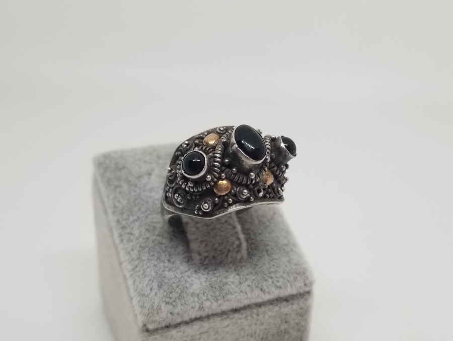 ALTIN VE GÜMÜŞ İŞÇİLİKLİ ÖZEL YAPIM YÜZÜK