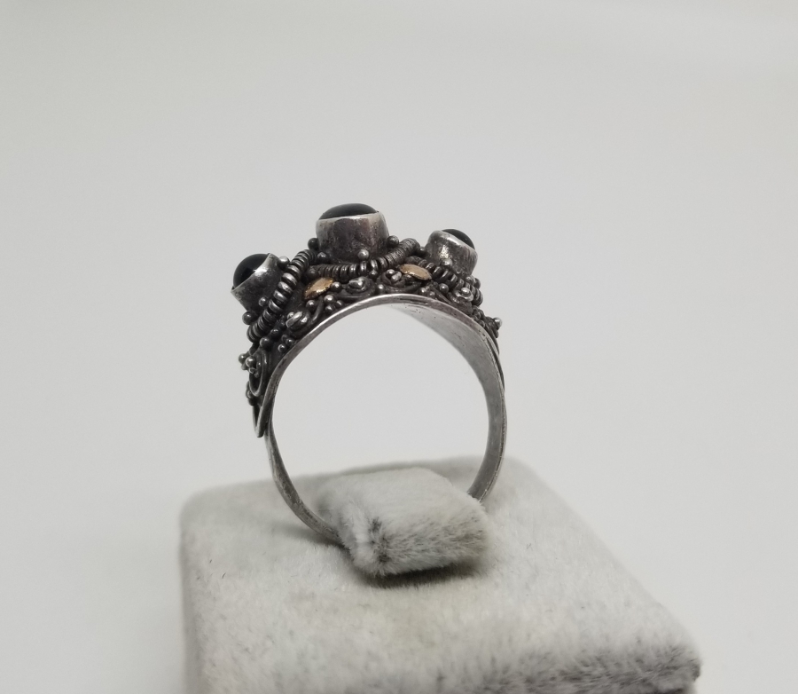 ALTIN VE GÜMÜŞ İŞÇİLİKLİ ÖZEL YAPIM YÜZÜK