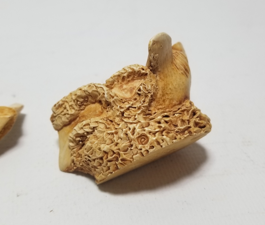 FİLDİŞİNDEN YAPILMIŞ DEKORATİF KÖPEKBALIĞI FORMLU KAPAKLI KUTU