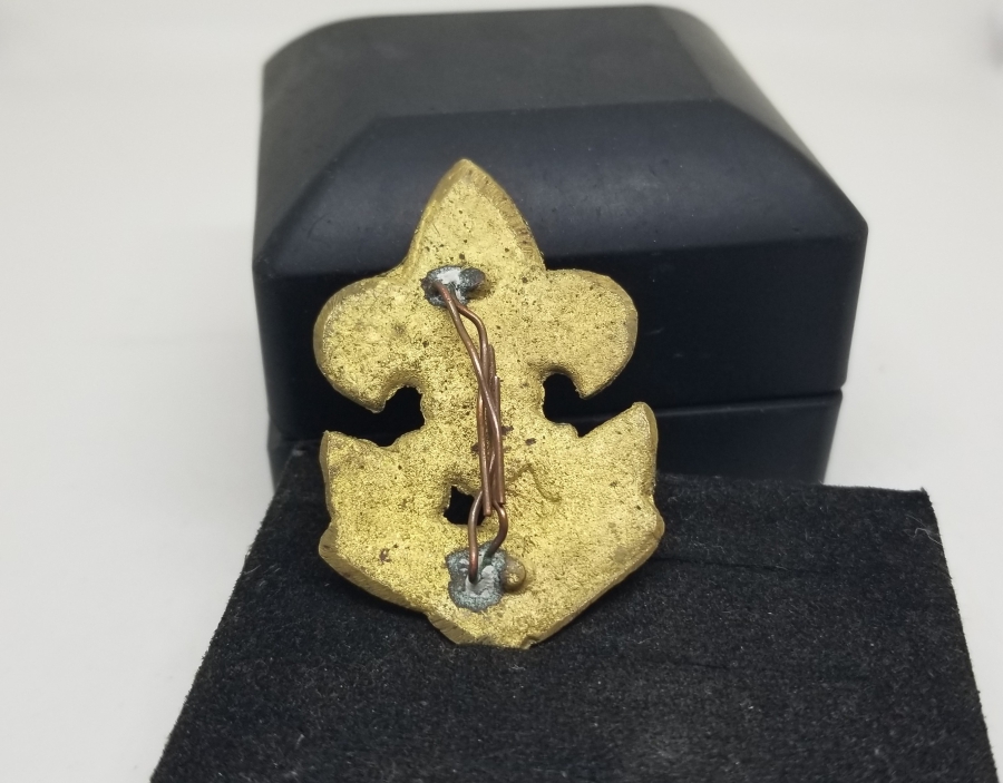 CUMHURİYET BAŞLARI YÜKSEK KONDİSYONDA NADİR İZCİ ŞAPKA KOKARTI