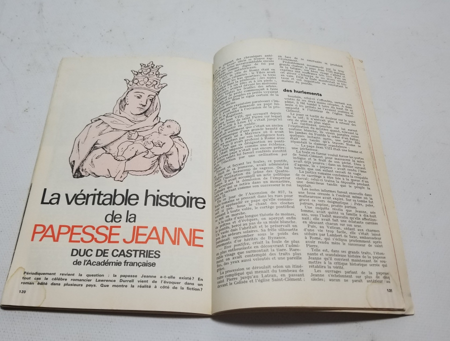 NAZİLER KONULU HISTORIA İSİMLİ ANTİKA DERGİ