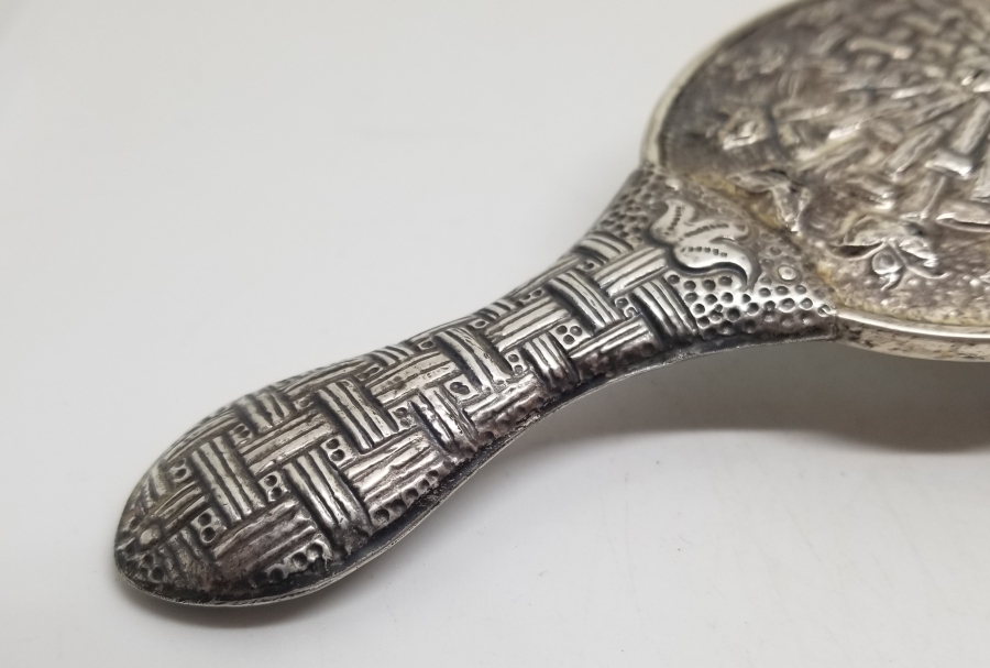 KABARTMA İŞÇİLİKLİ ANTİKA GÜMÜŞ EL AYNASI