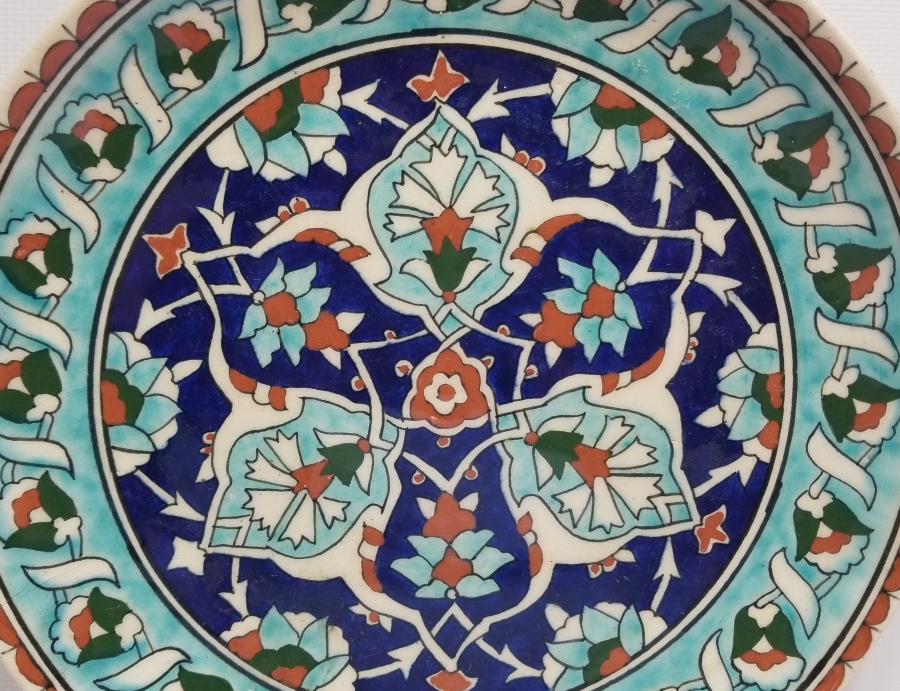 ÜZERİ KARANFİLLİ EL BOYAMA ANTİKA KÜTAHYA DUVAR TABAĞI