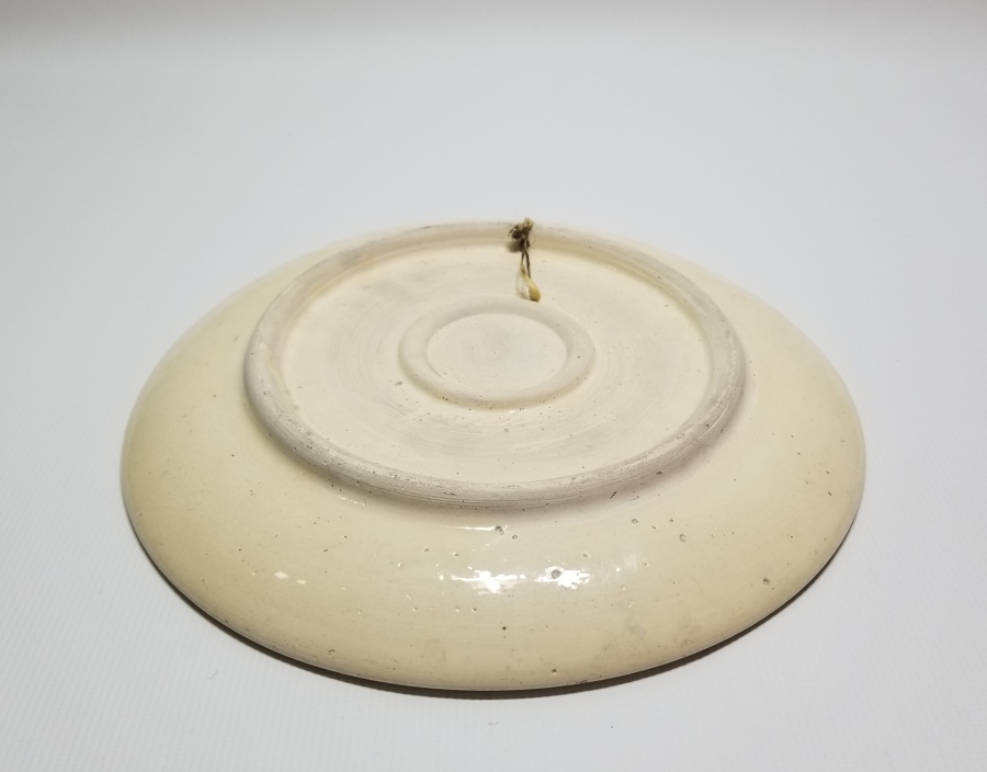 ÜZERİ KARANFİLLİ EL BOYAMA ANTİKA KÜTAHYA DUVAR TABAĞI