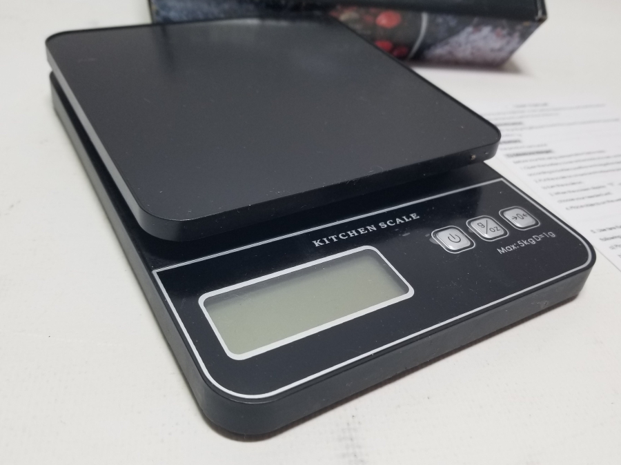 ORİJİNAL KUTUSUNDA MUTFAK TERAZİSİ