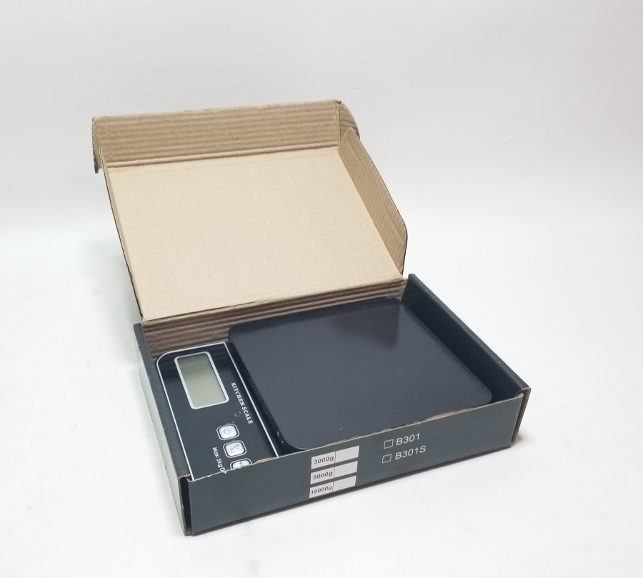 ORİJİNAL KUTUSUNDA MUTFAK TERAZİSİ