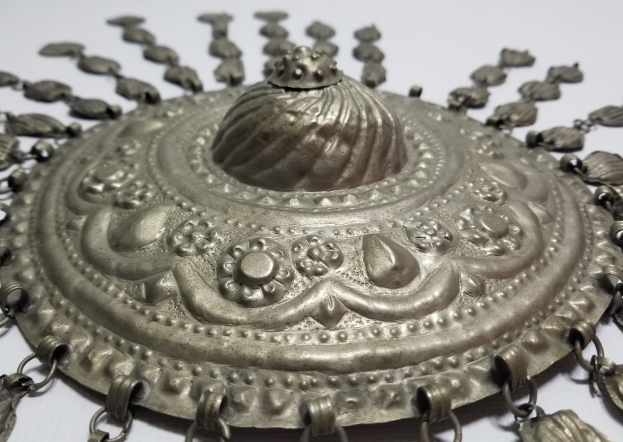 OSMANLI DÖNEMİ KABARTMA İŞÇİLİKLİ BADEMLİ GELİN TEPELİĞİ