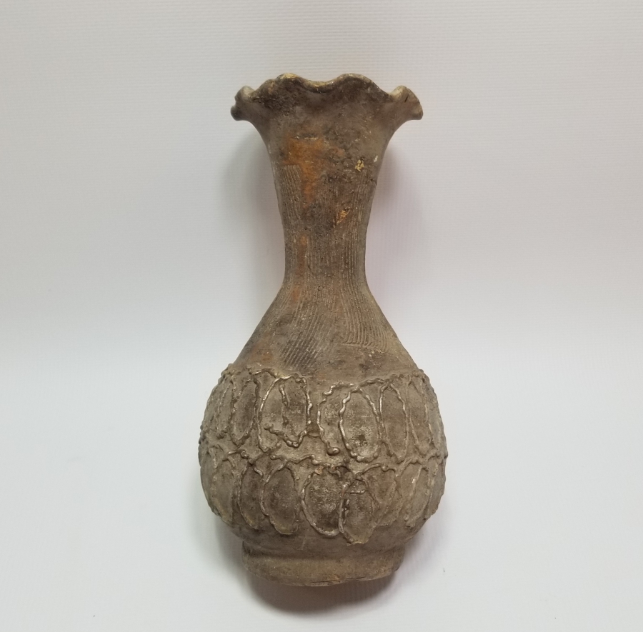 KABARTMA İŞÇİLİKLİ EL YAPIMI ANTİKA TOPRAK VAZO