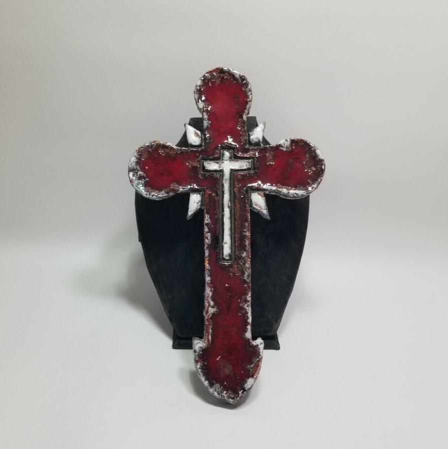 ARKASI SANATÇI İMZALI ÜZERİ SIRLI ANTİKA HAÇ FİGÜRÜ