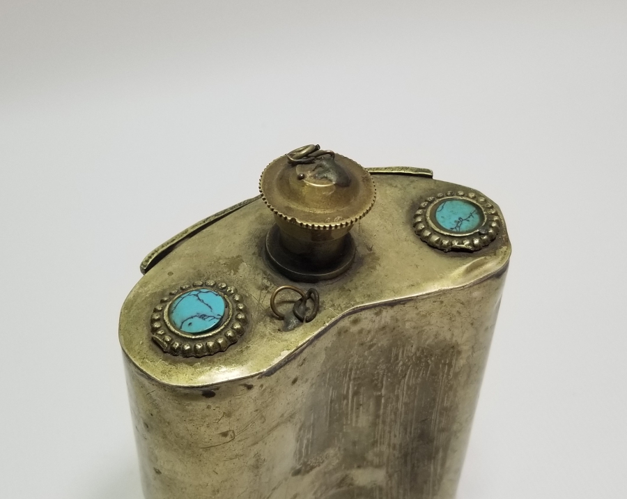 ÜZERİ KABARTMA İŞÇİLİKLİ UZAKDOĞU KUTSAL SU MATARASI