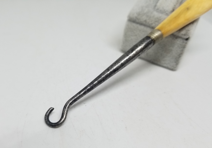 FİLDİŞİ TUTMAÇLI OSMANLI DÖNEMİ POTİN BAĞLAMA ALETİ