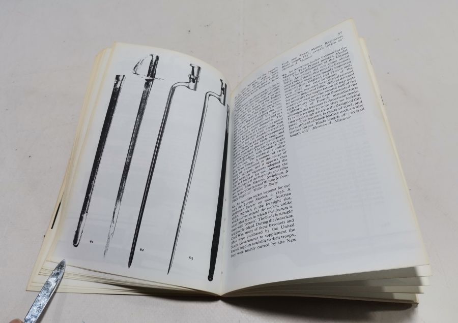 SÜNGÜLER KONULU 1971 TARİHLİ ANTİKA PRESTİJ KİTAP