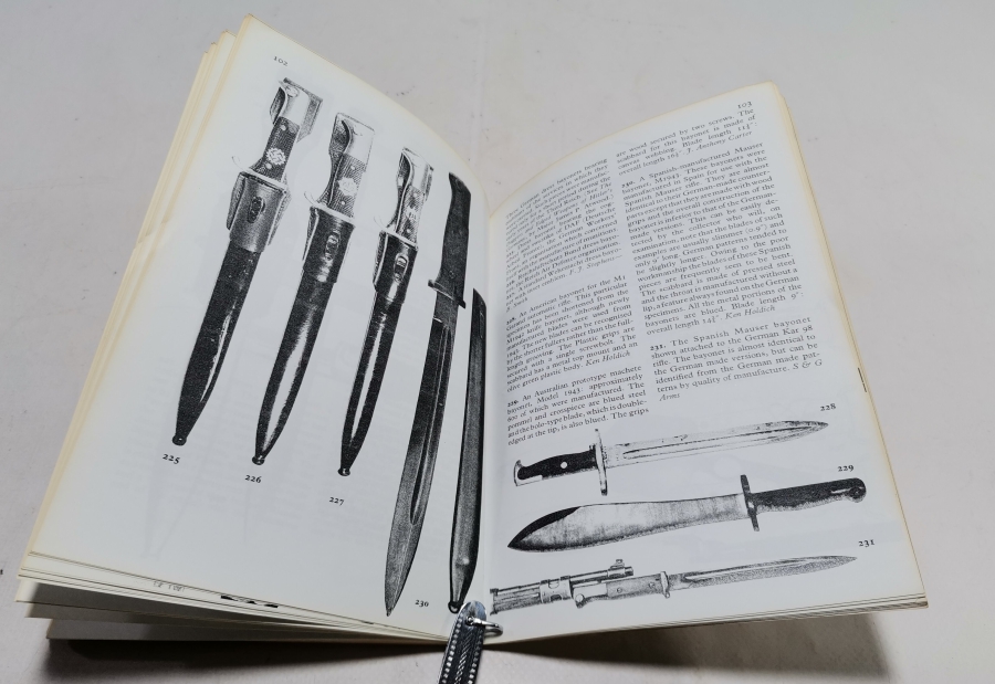 SÜNGÜLER KONULU 1971 TARİHLİ ANTİKA PRESTİJ KİTAP