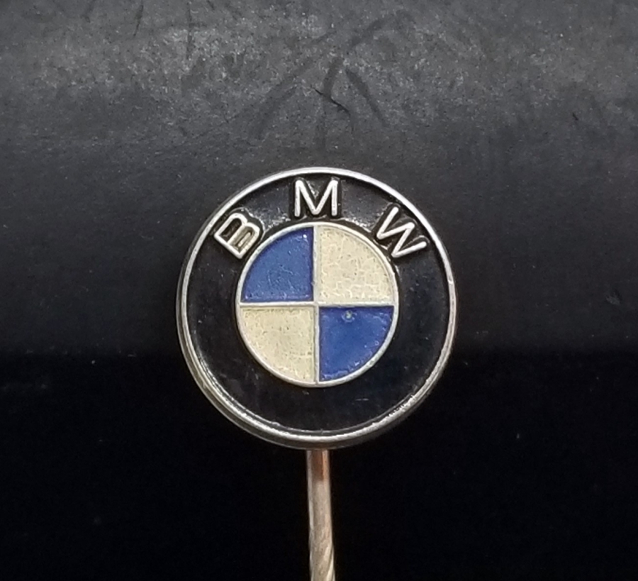 ÜZERİ MİNE İŞÇİLİKLİ GÜMÜŞ BMW ROZET
