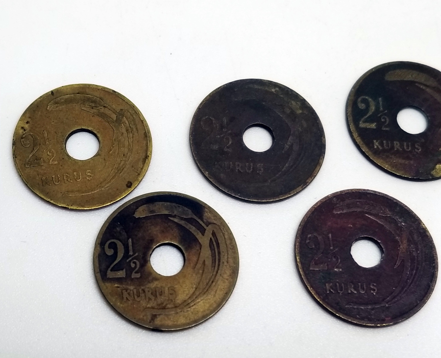 KOLEKSİYONLUK 1948-1949 YILI DELİKLİ 2.5 KURUŞ LOTU