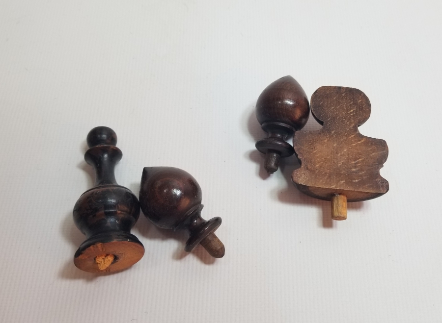 OSMANLI DÖNEMİ DUVAR SAATİ ALT VE ÜST PARÇALARI