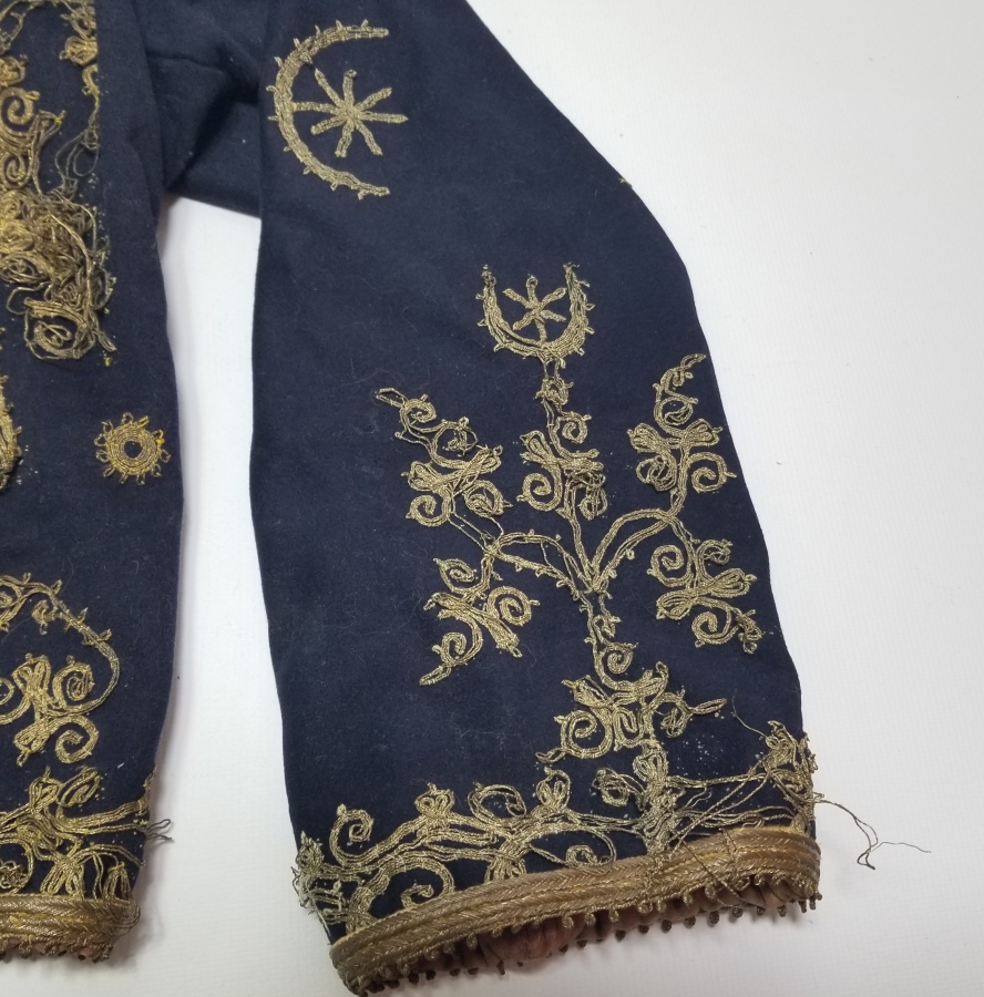 ÜZERİ AY YILDIZ FİGÜRLÜ OSMANLI DÖNEMİ ÇUHA DAMAT CEPKENİ