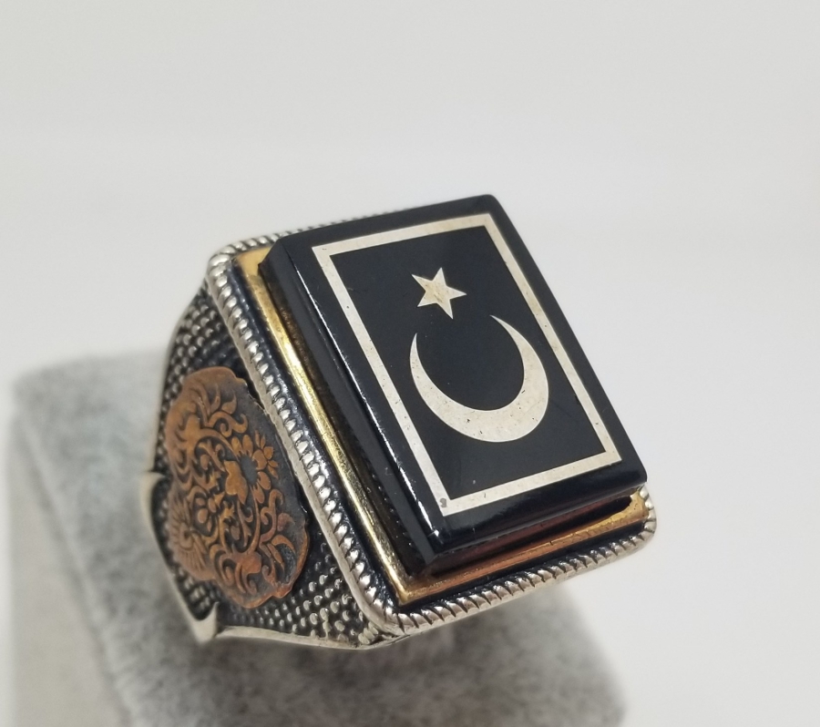 ÜZERİ AY YILDIZ FİGÜRLÜ GÜMÜŞ YÜZÜK