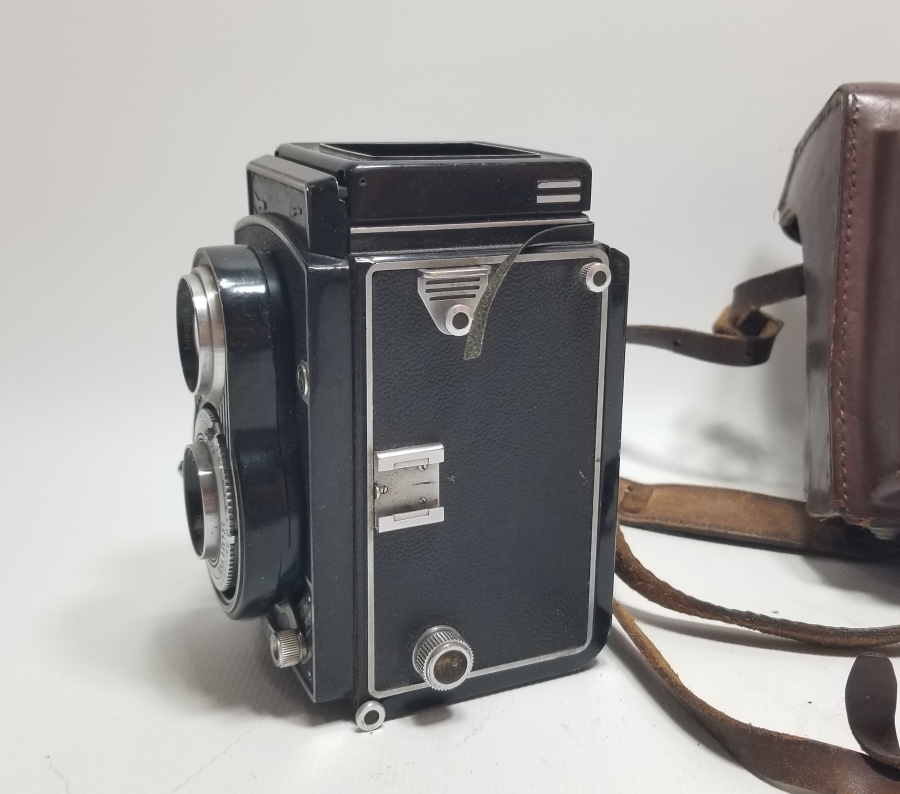 DERİ KILIFINDA ANTİKA FOTOĞRAF MAKİNESİ