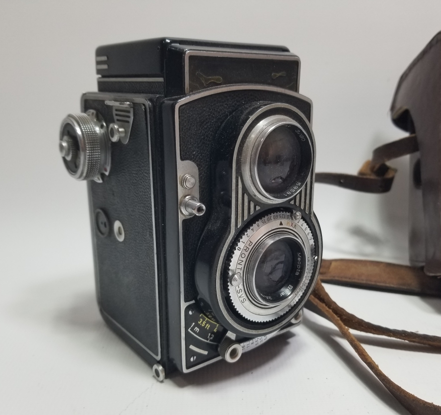 DERİ KILIFINDA ANTİKA FOTOĞRAF MAKİNESİ