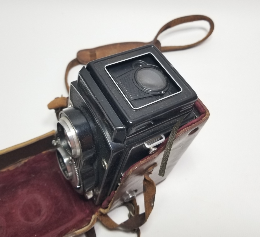 DERİ KILIFINDA ANTİKA FOTOĞRAF MAKİNESİ