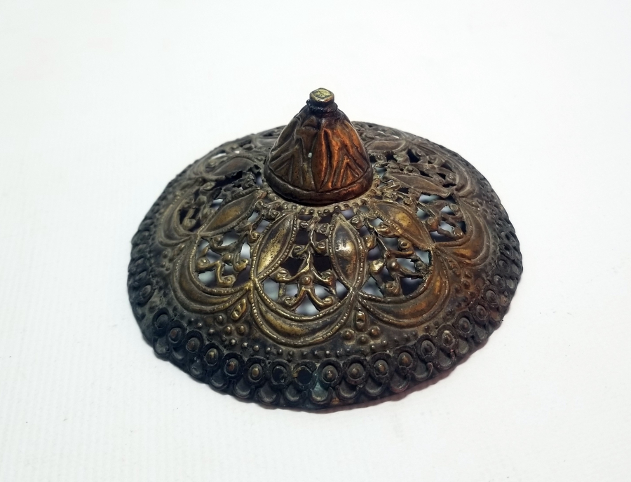 ÜZERİ AY YILDIZ FİGÜRLÜ VE TESTERE İŞÇİLİKLİ OSMANLI DÖNEMİ GELİN TEPELİĞİ