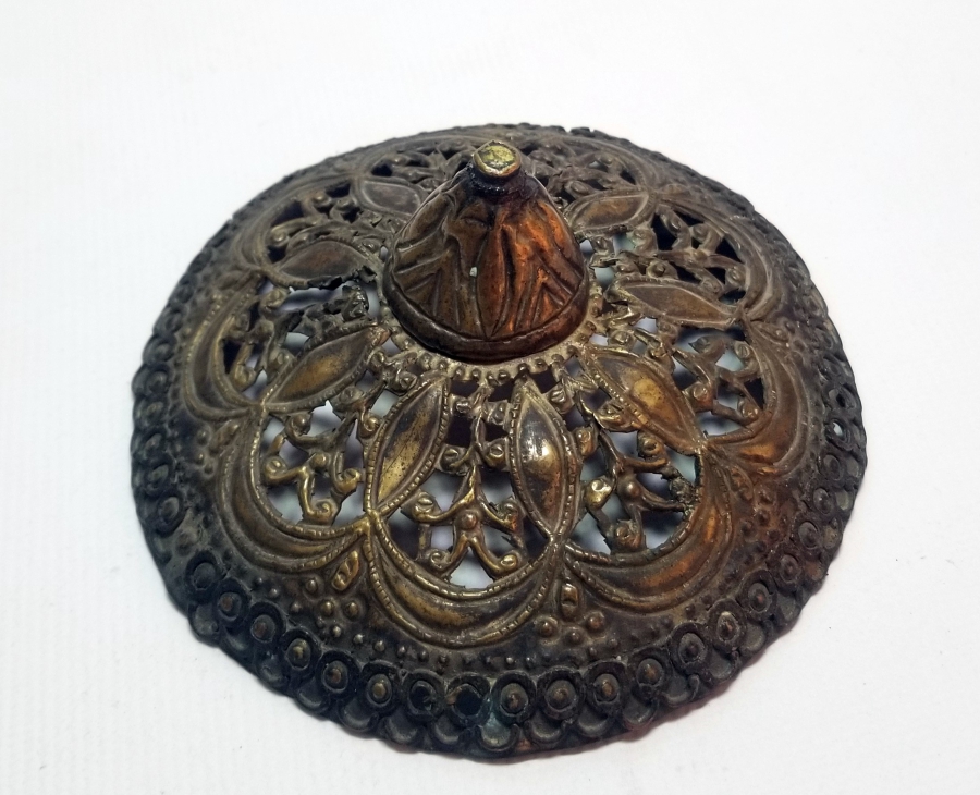 ÜZERİ AY YILDIZ FİGÜRLÜ VE TESTERE İŞÇİLİKLİ OSMANLI DÖNEMİ GELİN TEPELİĞİ