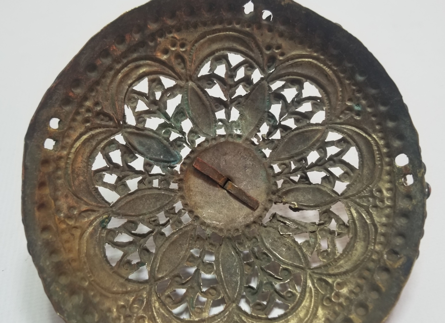 ÜZERİ AY YILDIZ FİGÜRLÜ VE TESTERE İŞÇİLİKLİ OSMANLI DÖNEMİ GELİN TEPELİĞİ