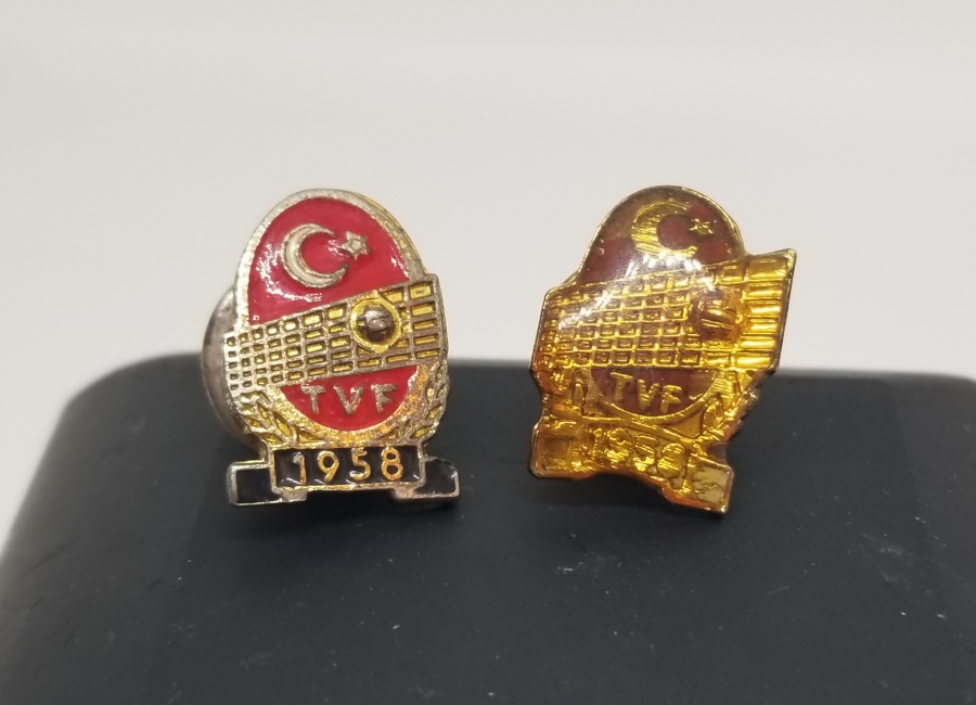 2 ADET ANTİKA ASKERİ ROZET